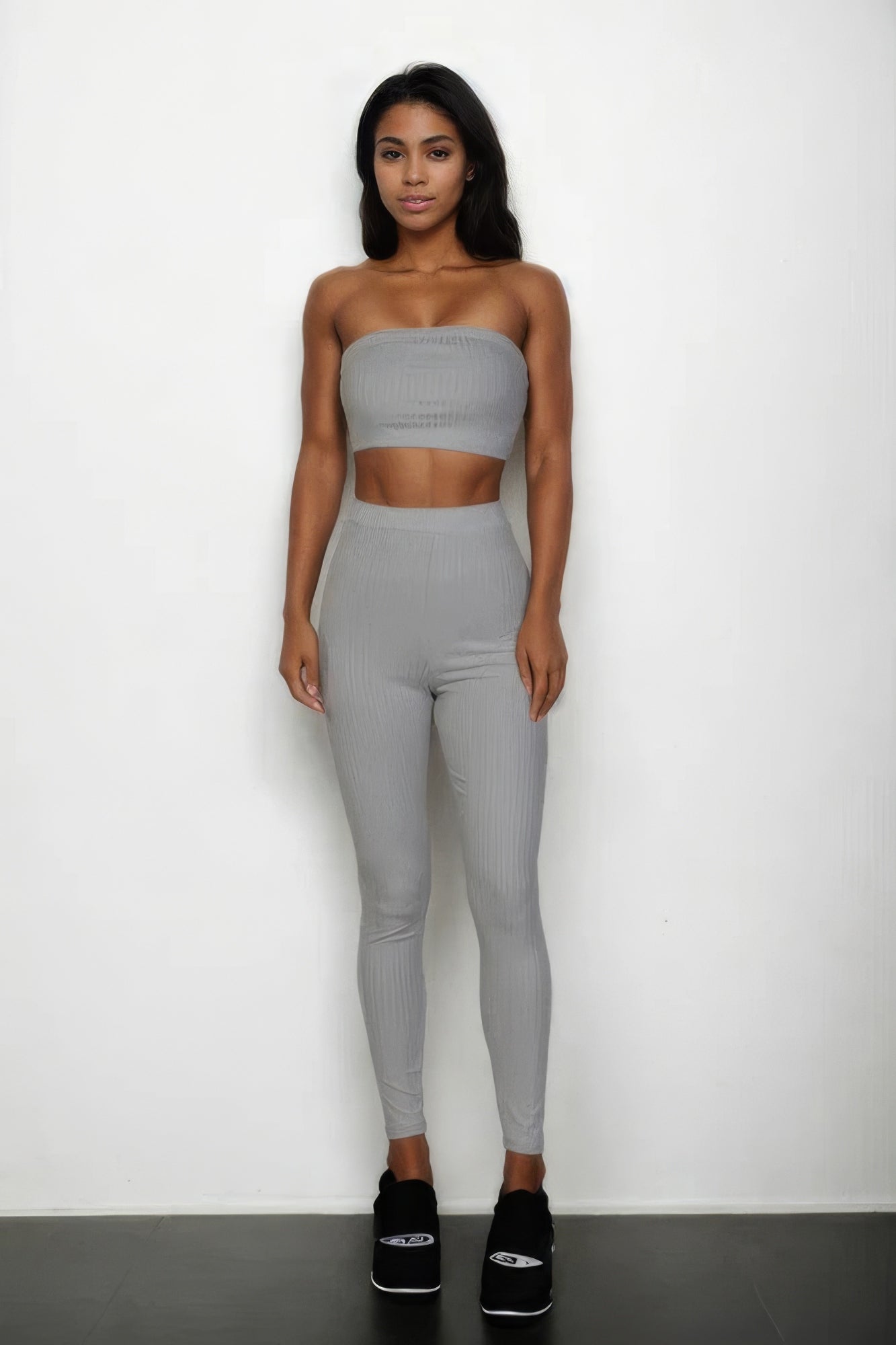 Ensemble haut tube côtelé et leggings