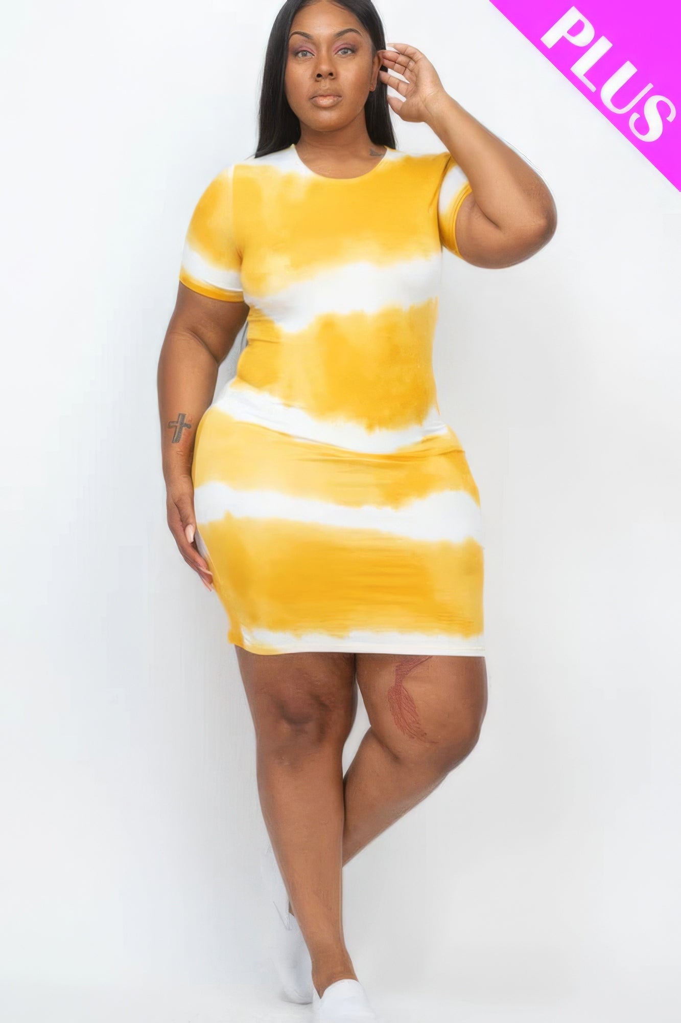 Vestido ajustado con estampado tie-dye en talla grande