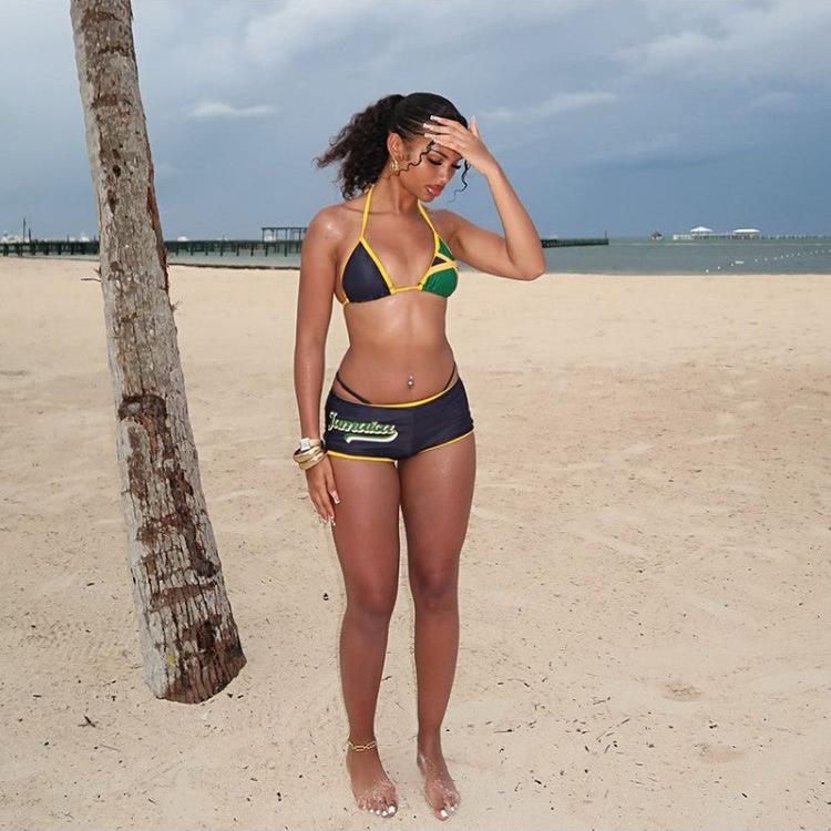 Conjuntos de bikini con tirantes finos, espalda descubierta y pantalones cortos en bloques de color