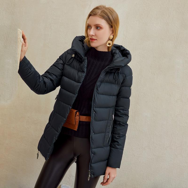 Women warm hooded winter coat women jacket casual parkas jacket.
