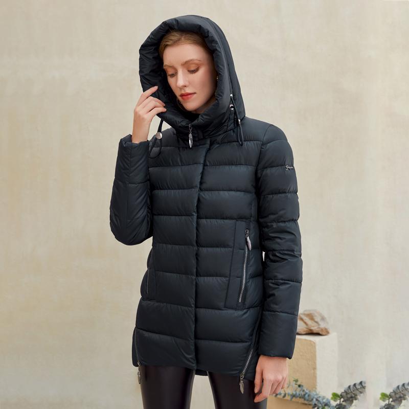 Women warm hooded winter coat women jacket casual parkas jacket.