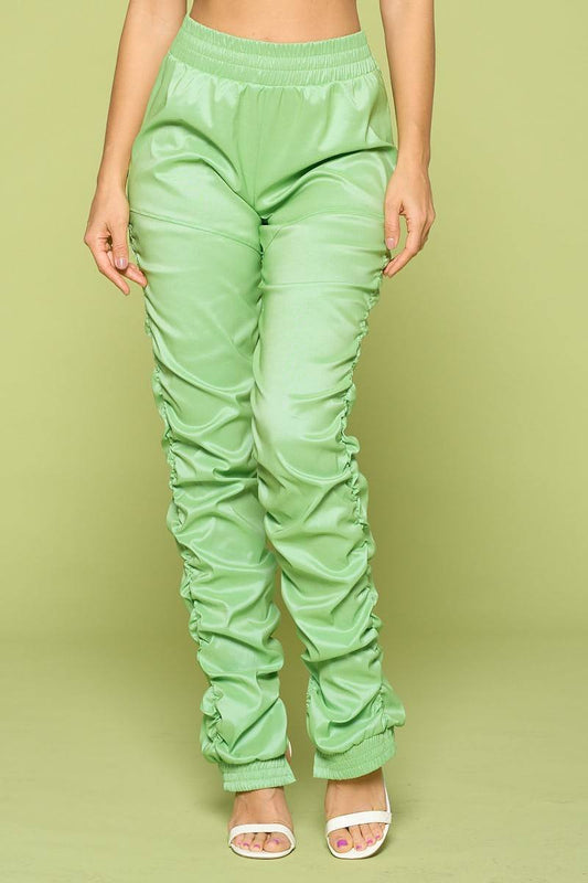 Pantalones de cuero sintético fruncido