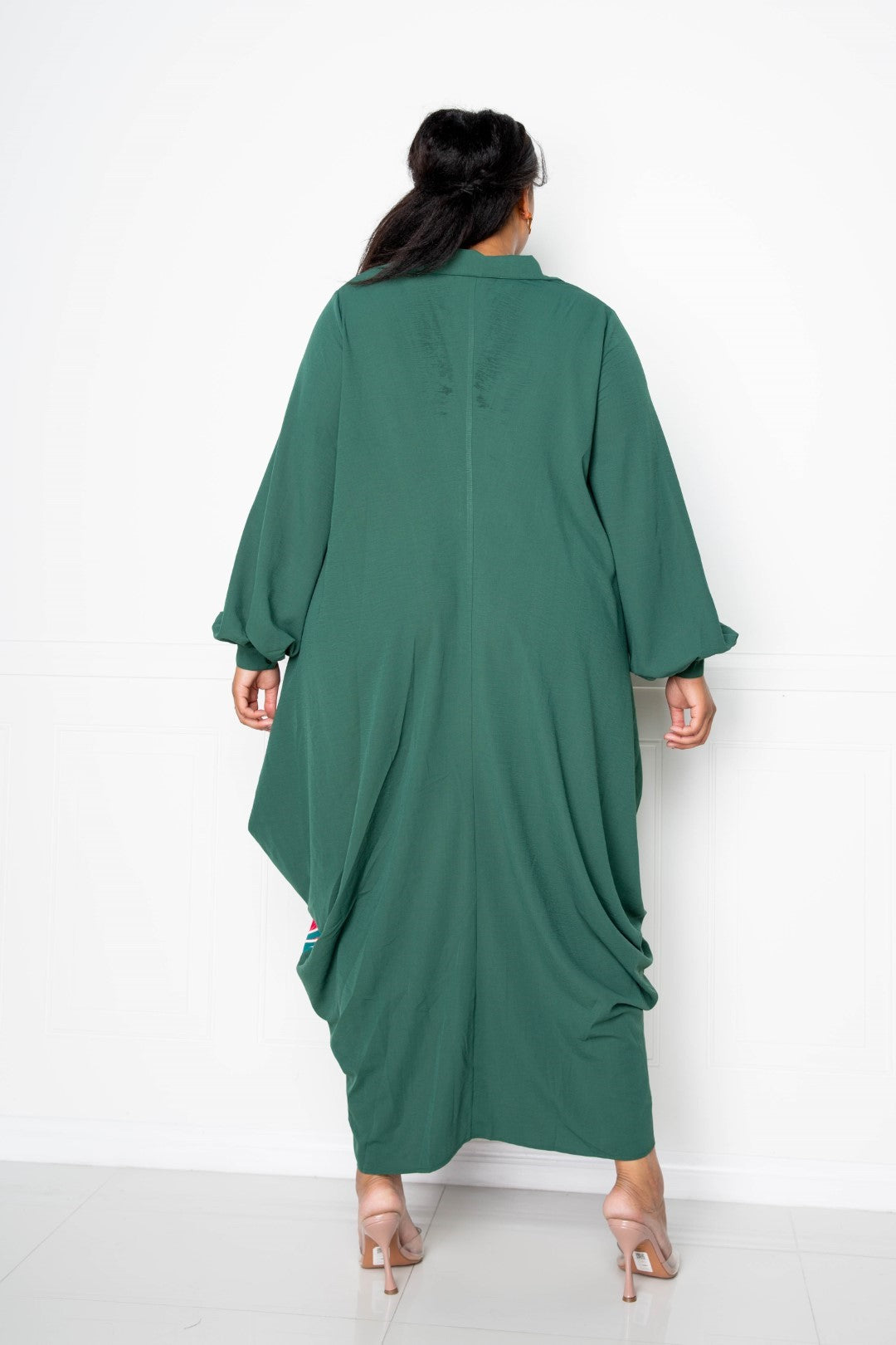 Vestido camisero largo con estampado drapeado