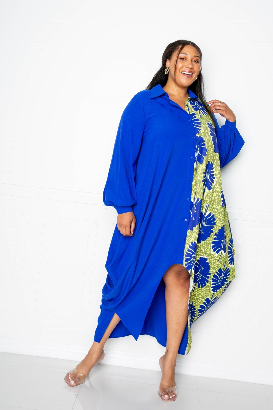 Vestido camisero largo con estampado drapeado