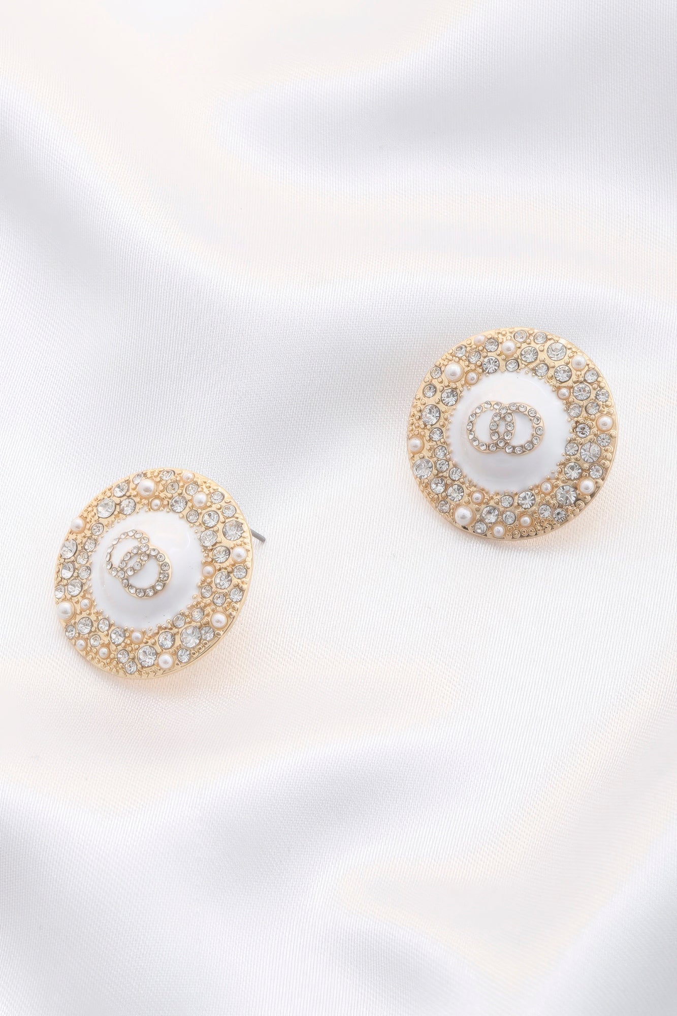 Boucle d'oreille ronde en métal à double cercle