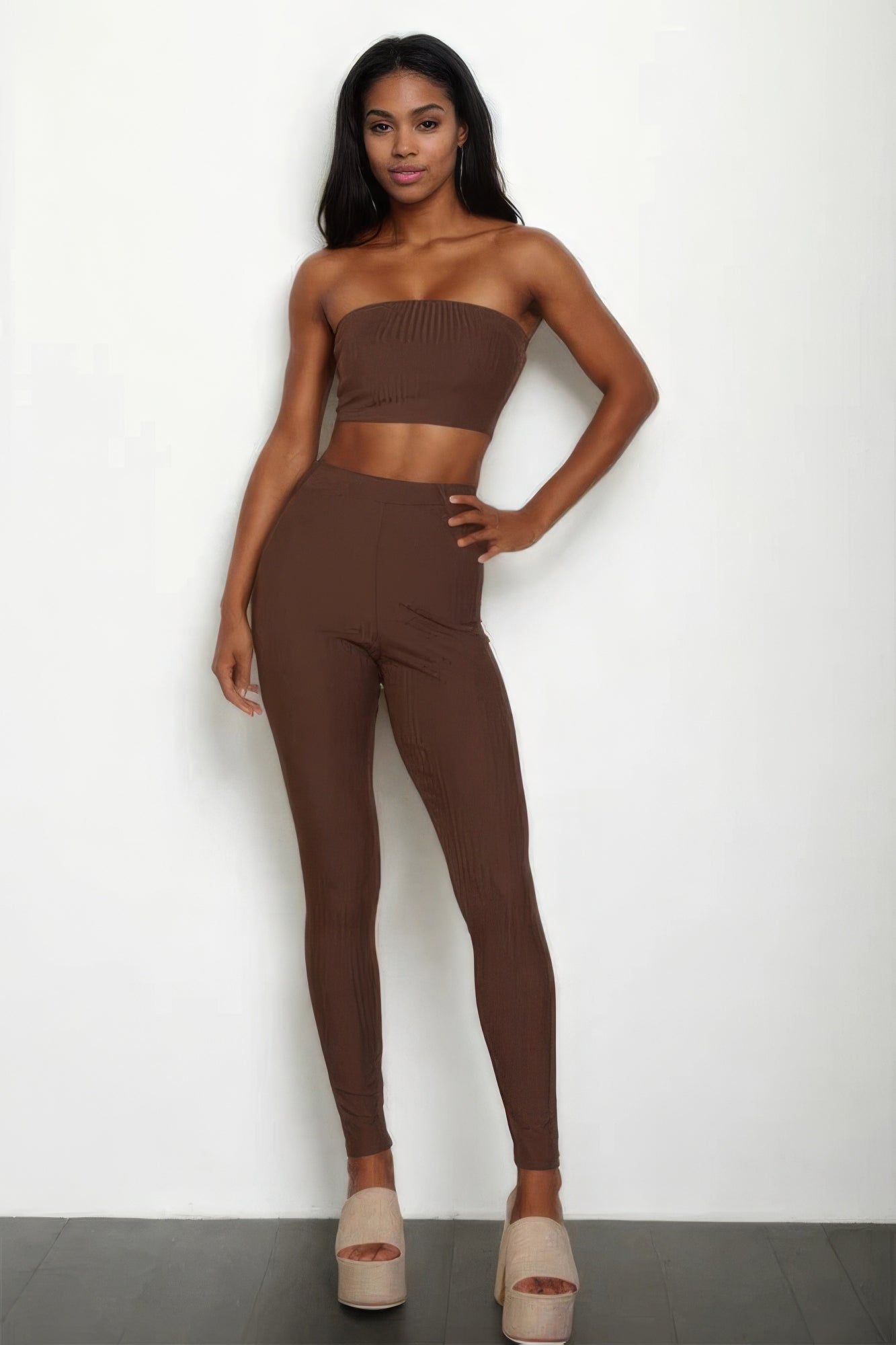 Ensemble haut tube côtelé et leggings