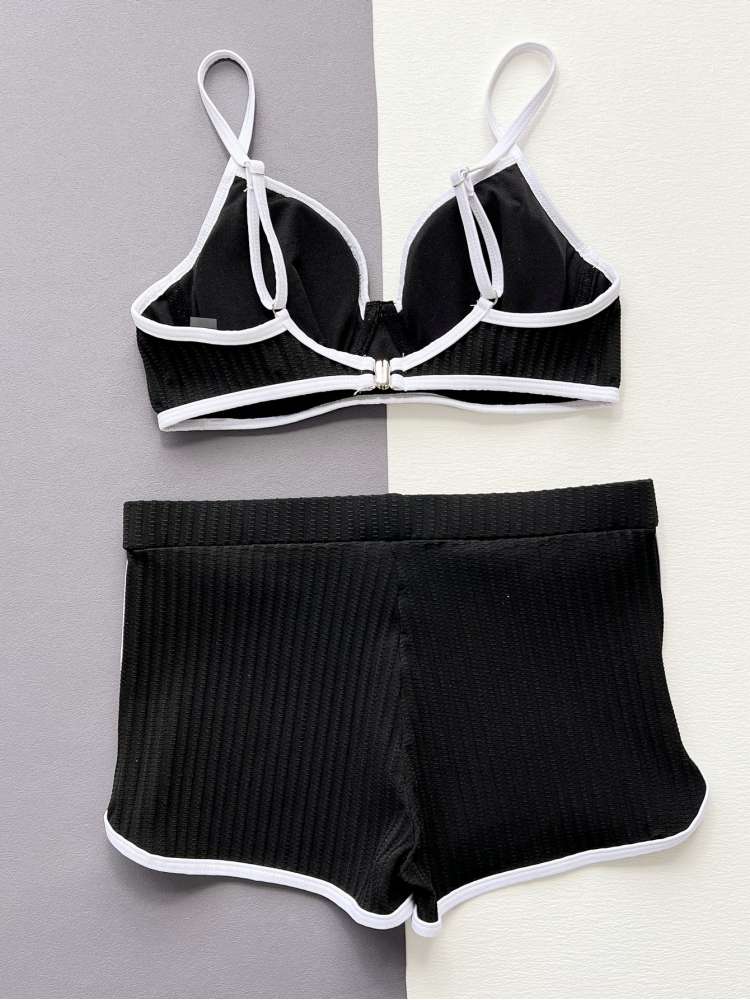Ensemble bikini dos nu en polyester jour et nuit