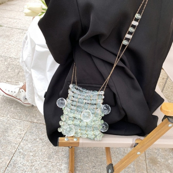 Bolso de hombro con cuentas acrílicas
