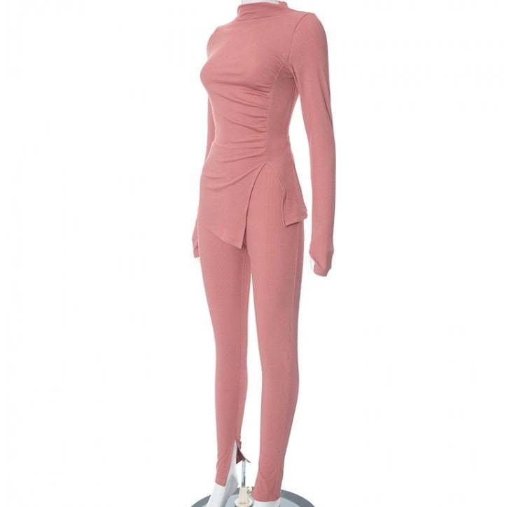 Ensemble pantalon à col roulé froncé et ourlet fendu
