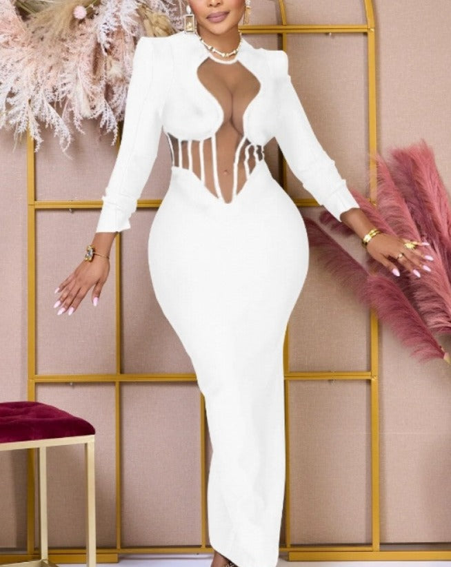 Robe longue transparente ajustée à manches longues